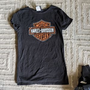 Women's small Harley Davidson shirt